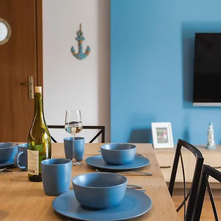 Apartment Lajba Z Basenem I Kortem Tenisowym Leba