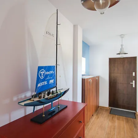 Lajba Z Basenem I Kortem Tenisowym Appartement