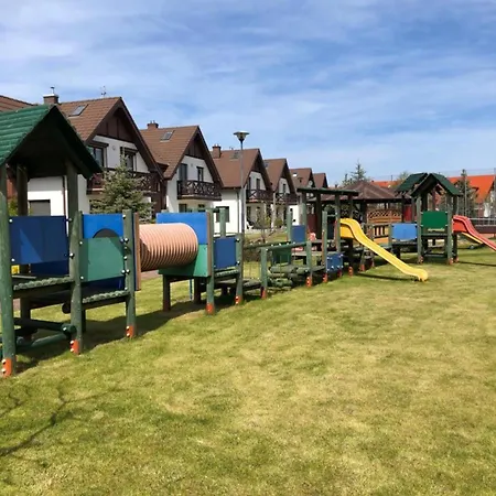 Apartment Lajba Z Basenem I Kortem Tenisowym