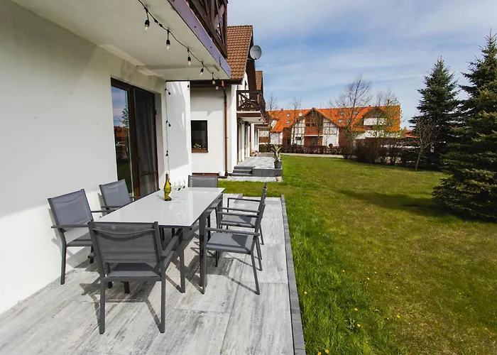 Διαμέρισμα Lajba Z Basenem I Kortem Tenisowym