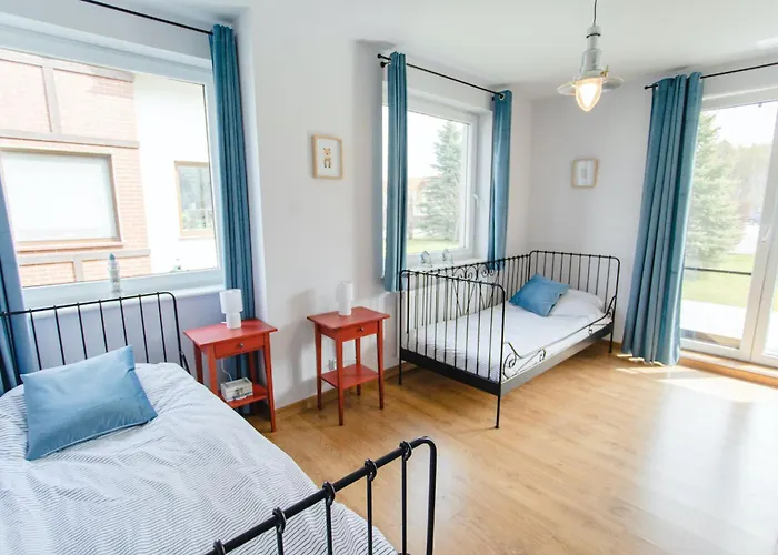 Lajba Z Basenem I Kortem Tenisowym Διαμέρισμα *