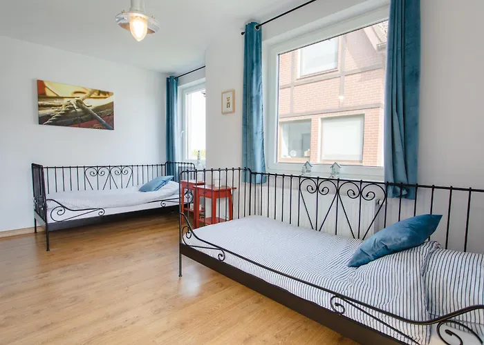 Lajba Z Basenem I Kortem Tenisowym Διαμέρισμα *